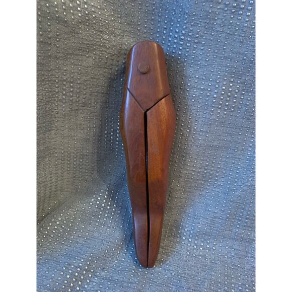 H Wooden nutcracker - Picture 2 of 10